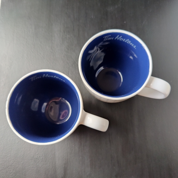 2 Tim Hortons coffee mugs | 2017 | 🤍💙🩶 white grey polka dots | 12 oz - Picture 5 of 13